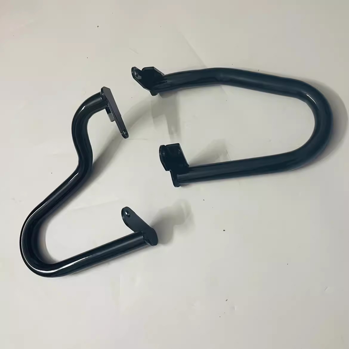 适用本田后靠背叛逆者1100防护杠