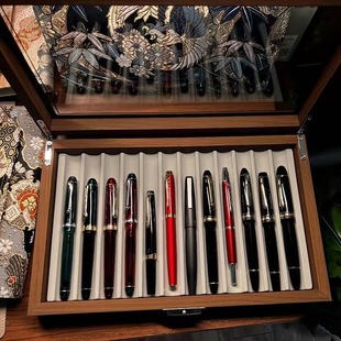 钢笔收纳盒名笔收藏盒家用圆珠笔整理多格钢笔透明展示陈列大容量