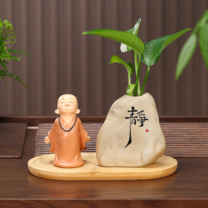 慧能禅意小和尚粗陶静字花瓶摆件