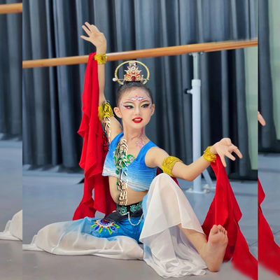 敦煌古典舞儿童民族飞天舞蹈