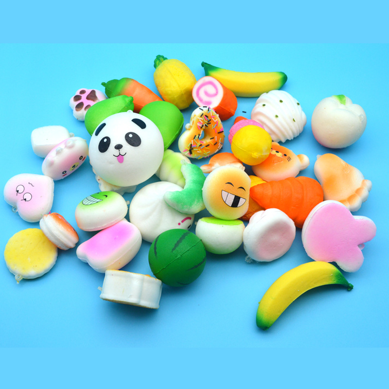 squishy仿真PU慢回弹面包蛋糕甜甜圈30个随机套装手机钥匙挂