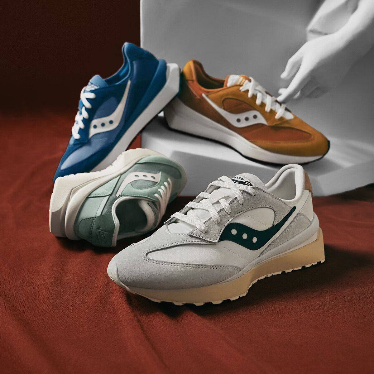 Saucony索康尼官方JAZZ RENEW V2秋冬防滑舒适低帮系带复古休闲鞋