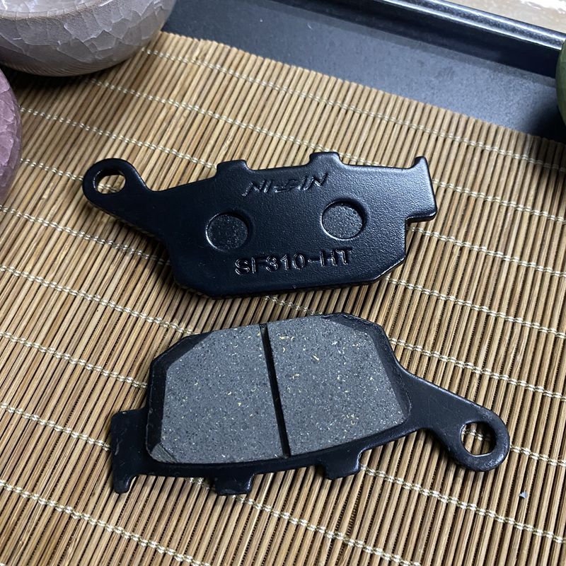 适配本田CBR250RR CBR250R/RA CB300F CBR300R CBR650R后刹车片皮