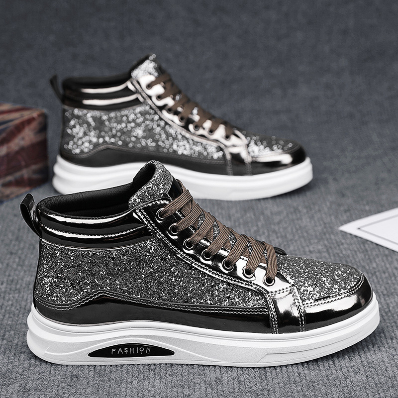 进口新品欧洲站男鞋秋冬款漆皮亮面板鞋男士休闲皮鞋运动软底潮流