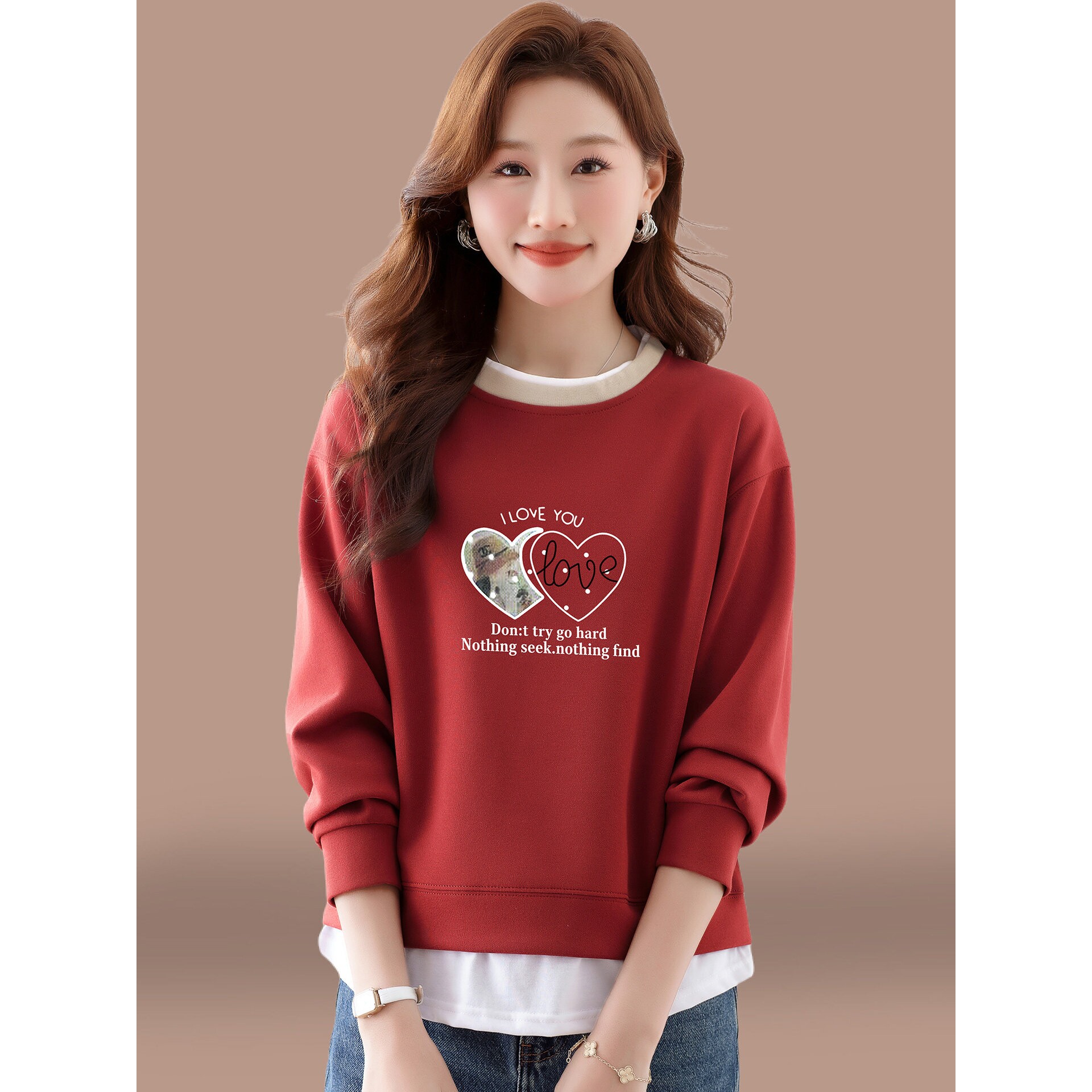 撤柜无帽卫衣女款小个子新款春秋薄款时尚印花休闲百搭假两件上衣