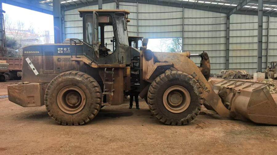 4月20日铜陵轮式装载机一台型号XG955网络拍卖公告