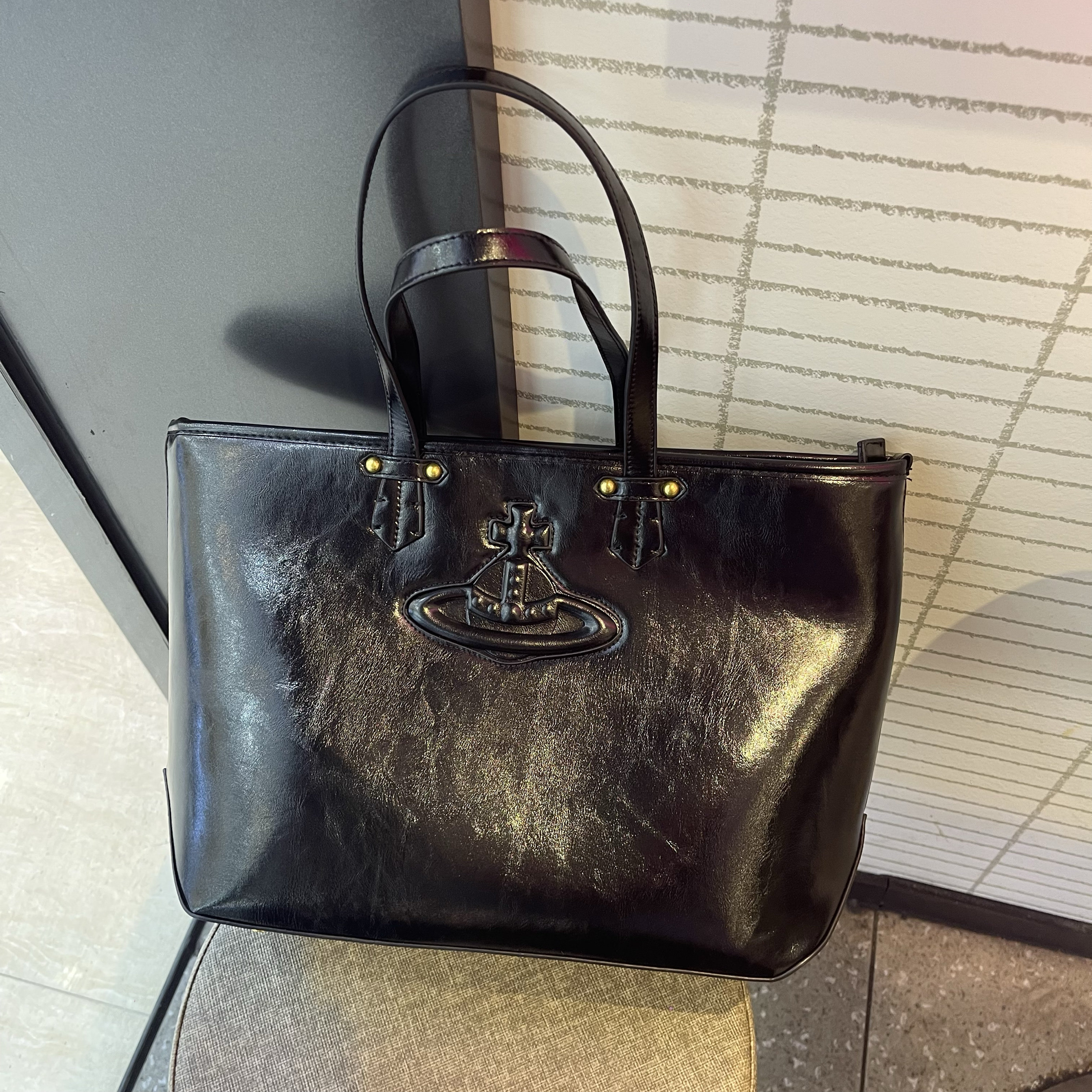 2025新款西西西土星大容量托特包单肩手提包通勤百搭腋下包女,箱包皮具/热销女包/男包,托特包,淘宝优惠券,粉丝福利购,淘宝优惠卷