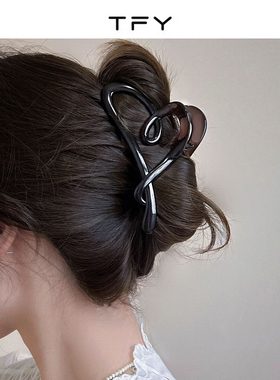 秋冬爱心抓夹女2026新款高级感黑色后脑勺盘发发夹子发量少鲨鱼夹