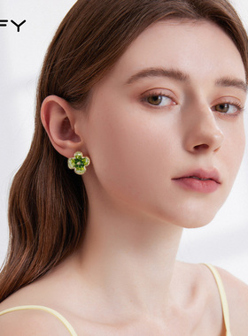 绿色水晶花朵耳钉女2026年新款爆款春天耳饰轻奢高级感祖母绿耳环