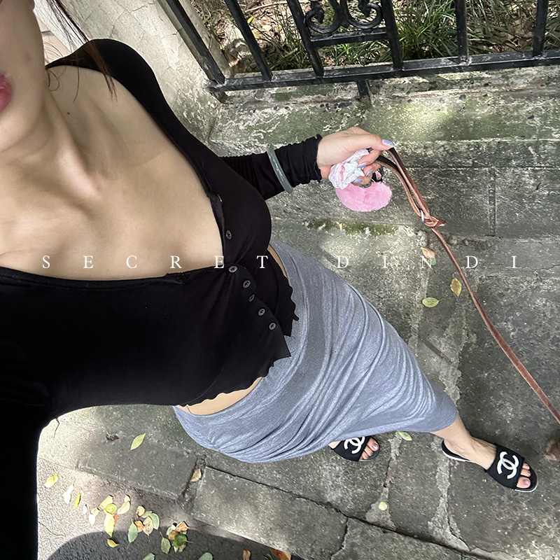 SECRET DINDI 复古黑灰 钻石v领糯感黑色针织开衫女秋季慵懒上衣