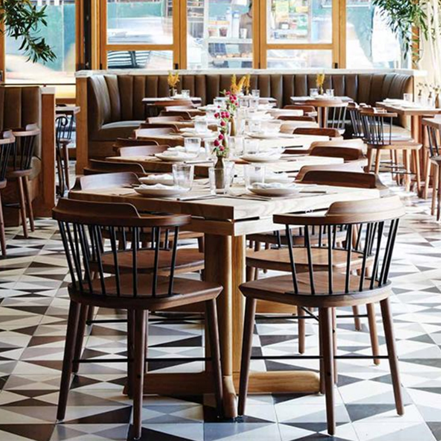 法式复古风椅子靠背铁艺休闲家用凳设计师咖啡店侘寂实木扶手餐椅