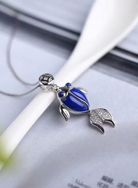 珠宝如意白金吊坠