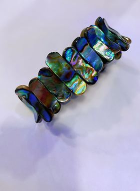 珠宝幻彩饰品工艺精湛手钏鲍鱼贝