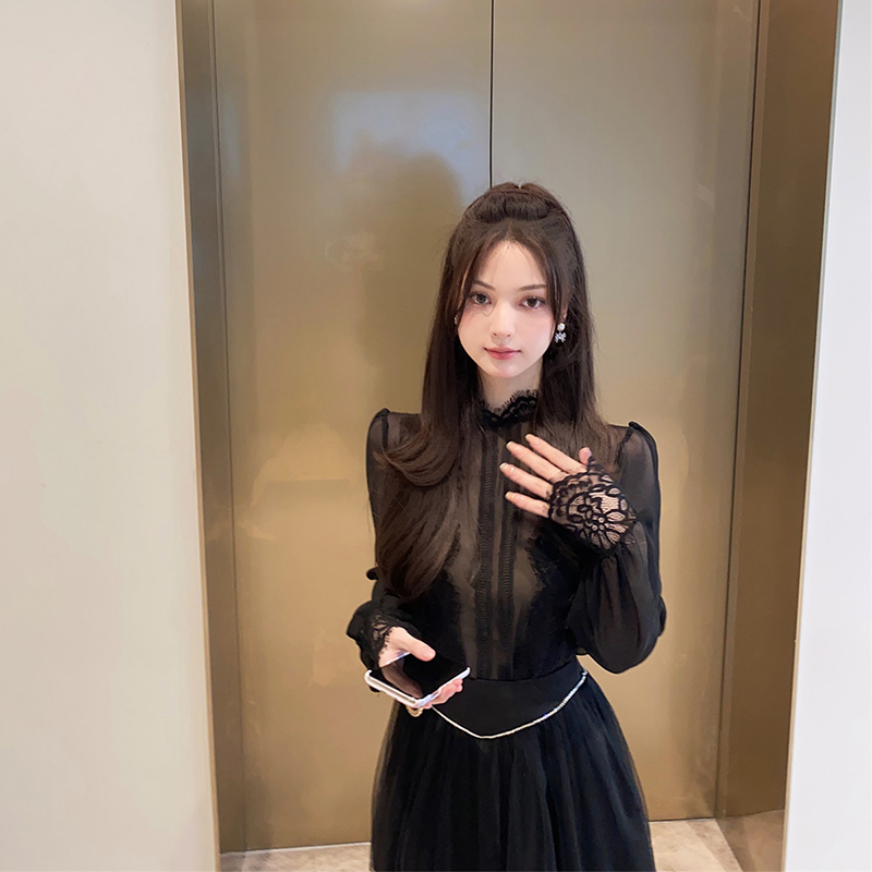 2022春季新款气质宫廷风泡泡袖蕾丝衬衫网纱高腰蓬蓬裙套装两件套