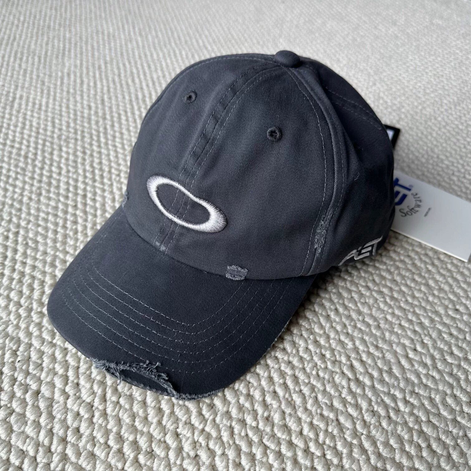 thumbnail for Vintage Pietx O co-branded washed old ripped peaked cap, high street style embroidered versatile baseball cap