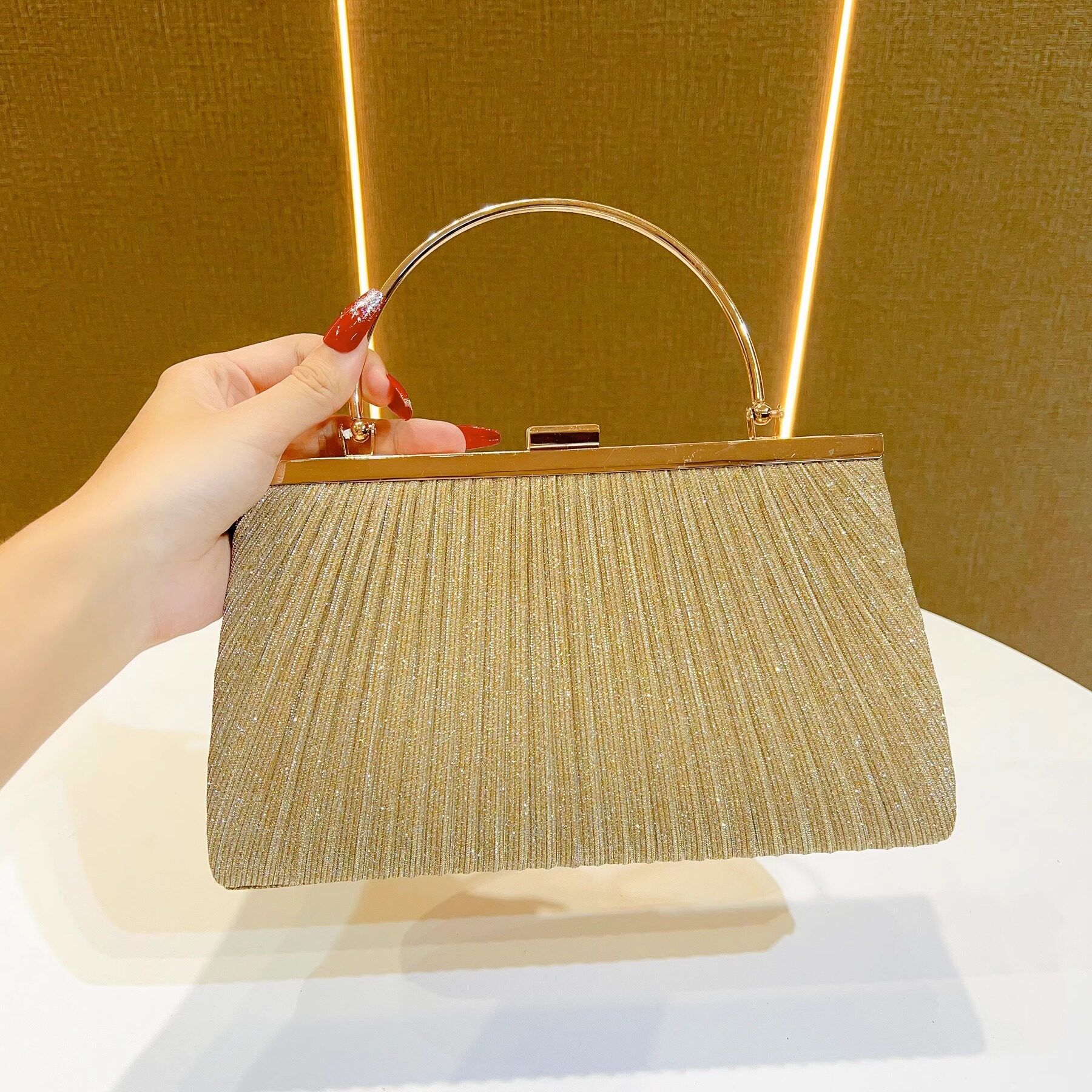 2024秋季新款气质名媛手拿包