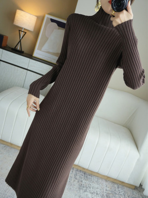 针织连衣裙羊毛半高领