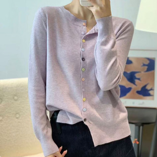 彩色扣子小V领外搭针织羊毛开衫女长袖氧气软糯休闲韩版毛衣外套