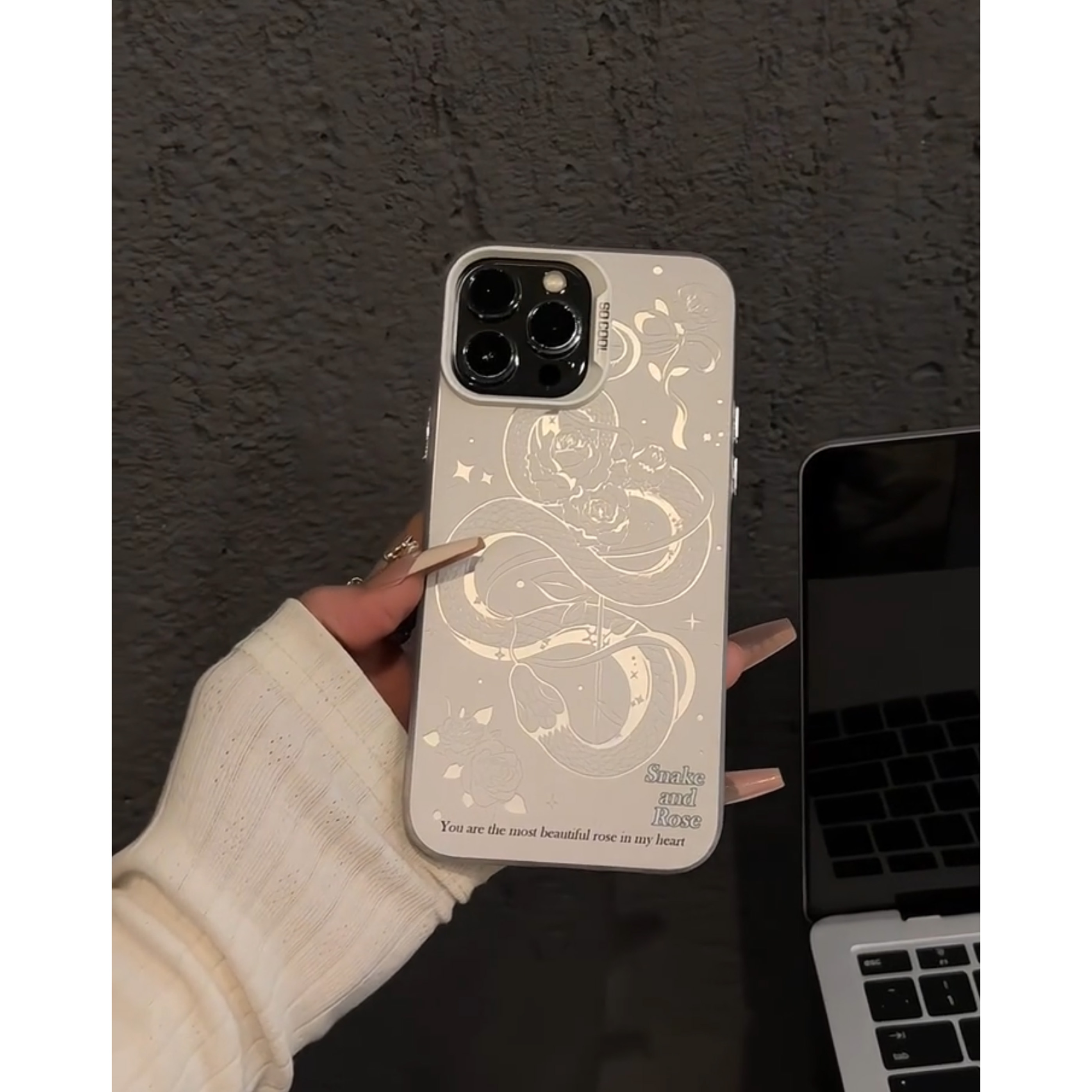 镂空玫瑰花蛇适用苹果16手机壳iPhone15promax新款华为mate60荣耀vivos19时尚opporeno12小米14红米note13女