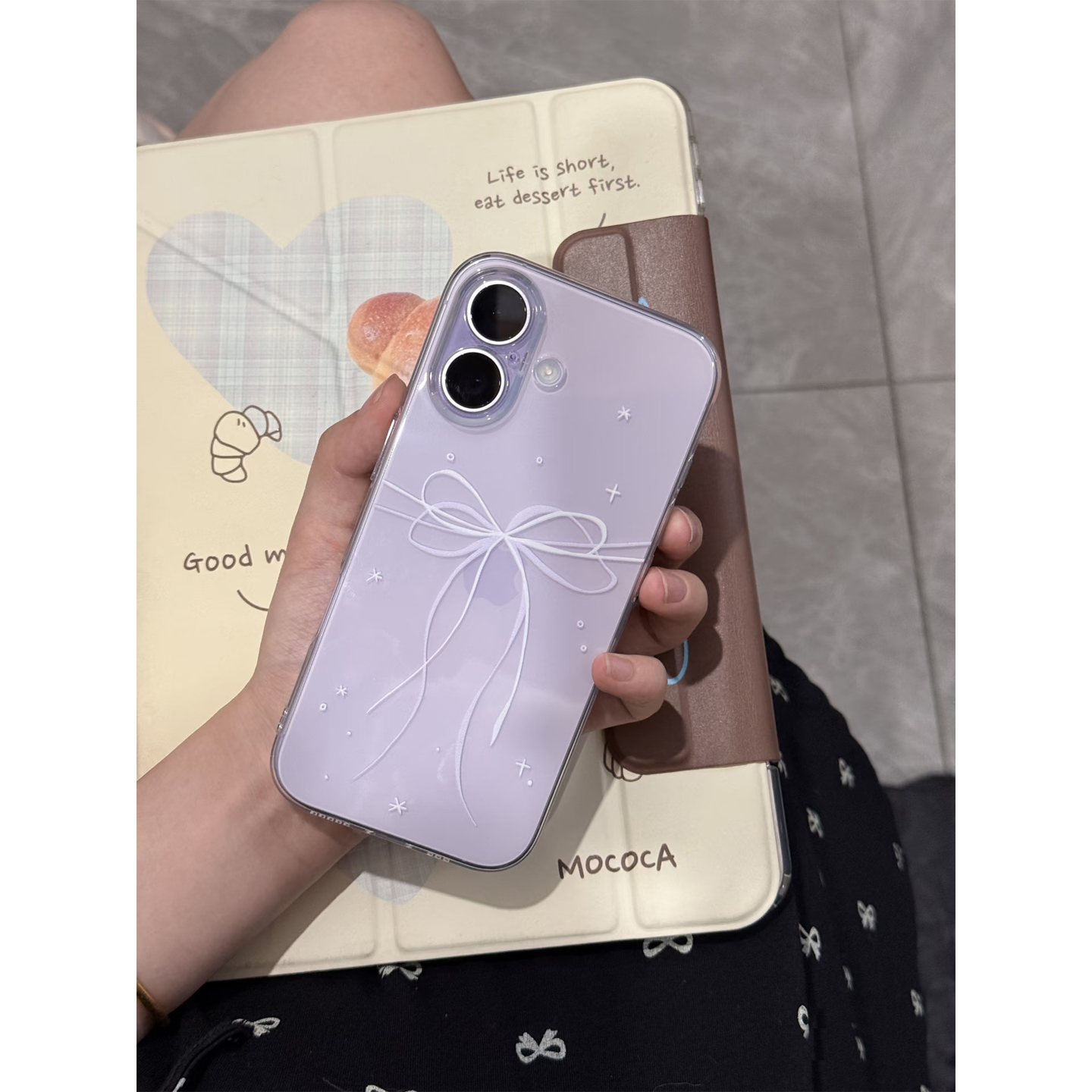 温柔紫蝴蝶结适用苹果16pro手机壳iPhone15pro新款17华为mate60荣耀200防摔12小米14卡通vivo全包oppo软壳k80