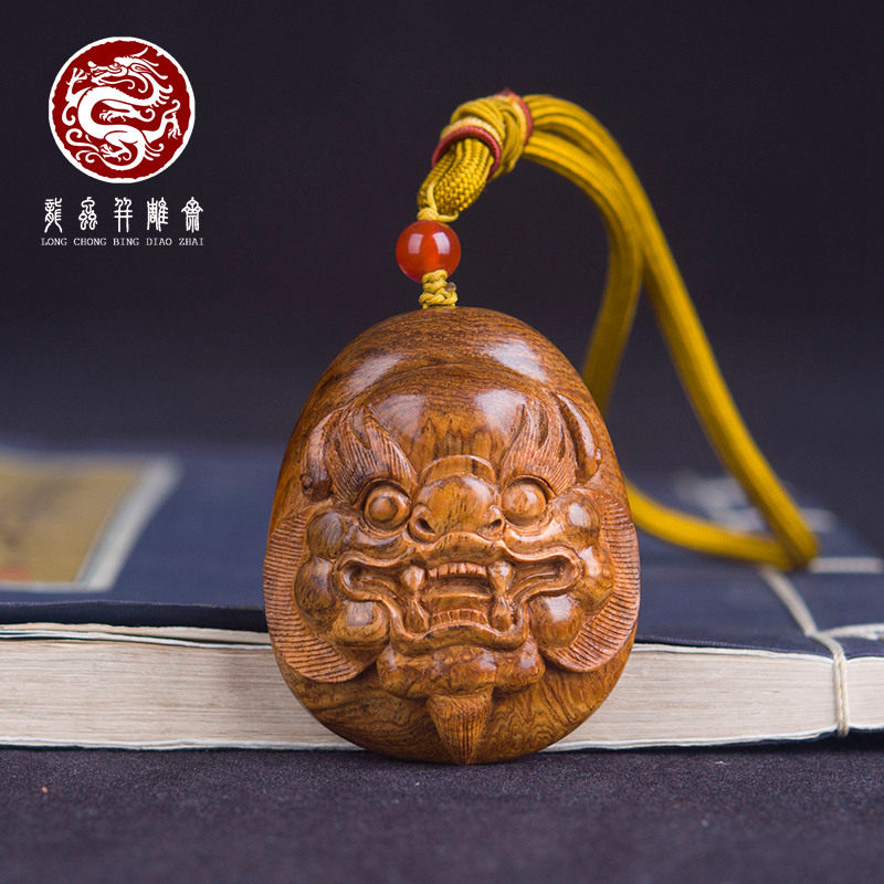 海南黄花梨水波纹老料貔貅吊牌男女随身实木文玩把玩湘工雕刻吊坠