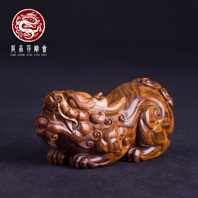 海南黄花梨貔貅摆件虎皮纹老料湘工雕刻富甲天下男款随身文玩把玩