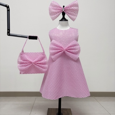 女孩环保服装儿童时装秀气泡泡DIY材料制作气泡膜衣服幼儿走秀裙