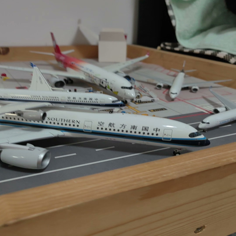 JC全身无瑕好货，中国南方航空公司第1架。a350-900注册号b308t1: