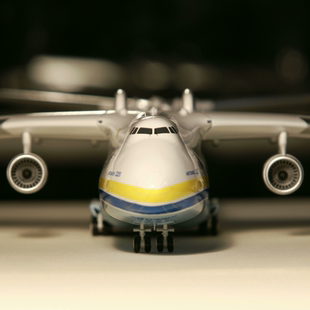 [已出]Geminijets 1/200 AN225最大的200比飞机模型每天举一举可