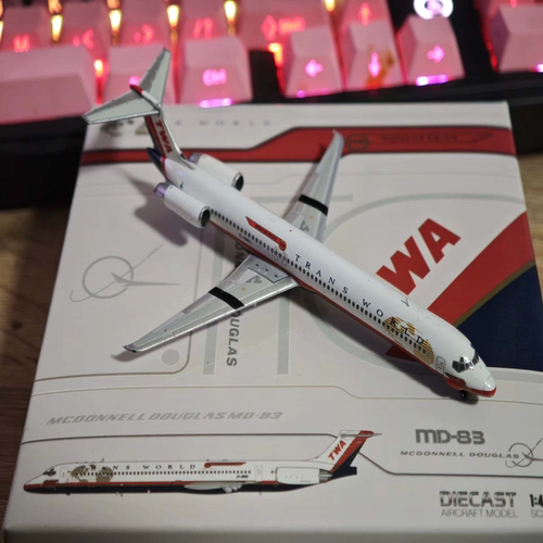 JC Wings XX40187 1/400 TWA环球航空涂装的MD-83合金飞机模型，