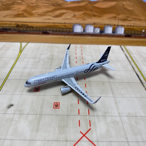 Phoenix 11660 中国东方航空 A321-200W B-1837 Skyteam 1:400有