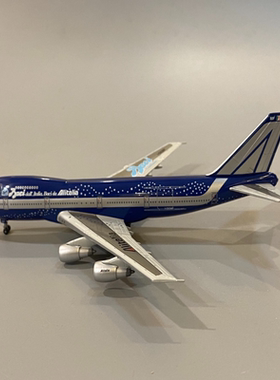 威龙成品客机模型55542～1:400 意大利航空公司 B747-200Baci(知
