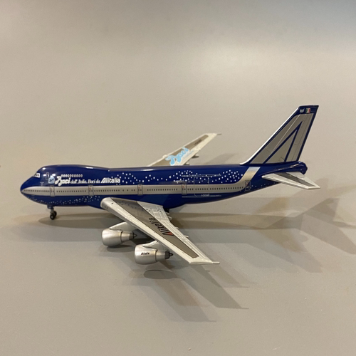 威龙成品客机模型55542～1:400 意大利航空公司 B747-200Baci(知