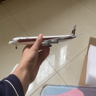 套出模型inflight200 泰国国际航空公司 DC8-63 老货 有点微瑕