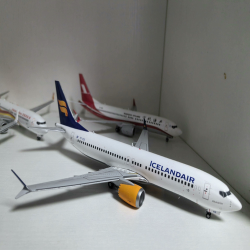 GJ200比例，冰岛航空波音737max8，包顺丰。