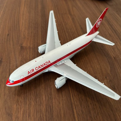 KJ（IF） 1/200 加拿大航空 波音B767-200C-GAUN 吉姆利滑翔机