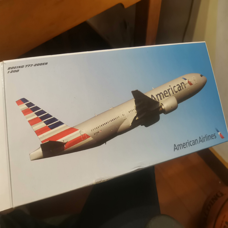 波音Boeing777-200er客机模型America Airlines比例1/200实心塑