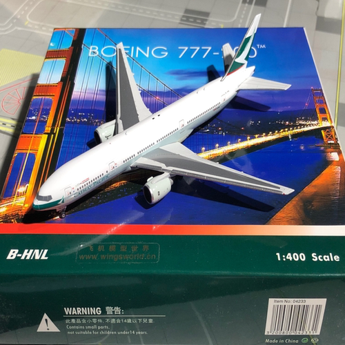 Phoenix1:400国泰航空B777-200ER B-HNL飞机很新快递到付，建议