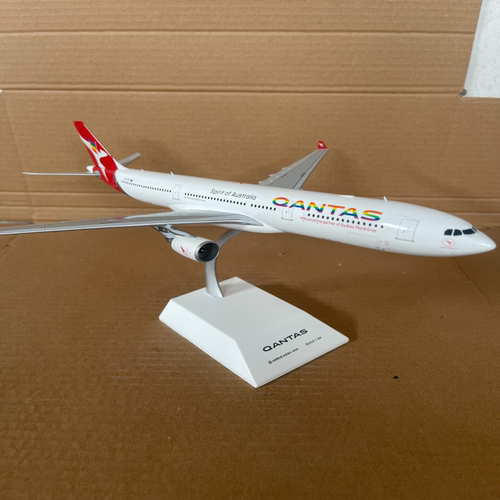 QANTAS 澳洲航空 A330-300 1/200比例合金飞机模型，Spirit of Au