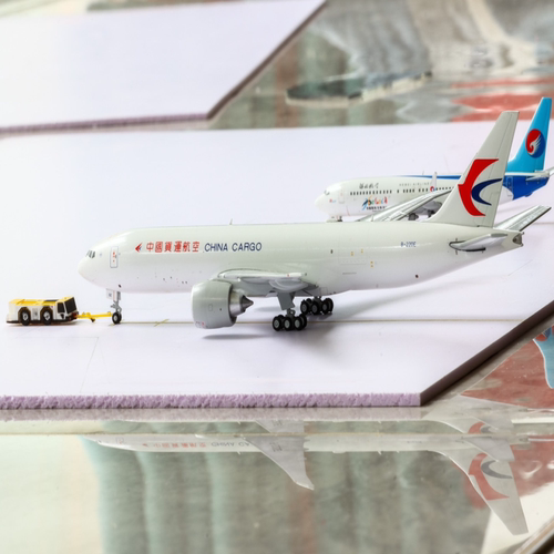 【JC Wings 1:400 】中国货运航空 B777-200LRF B-220E 飞机模型