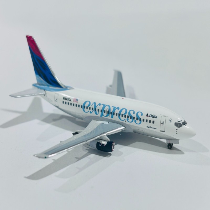 AC1:400 达美航空 Boeing 737-200 N325DL实物如图，发货后不退
