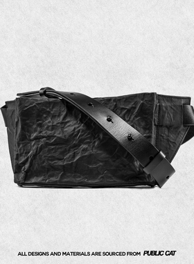 PUBLICCAT公务猫小众设计暗黑系头层牛皮褶皱定型骑行单肩斜挎包