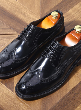 英伦办公室男士韩版漆皮鞋牛津鞋商务正装休闲亮皮布洛克雕花男鞋