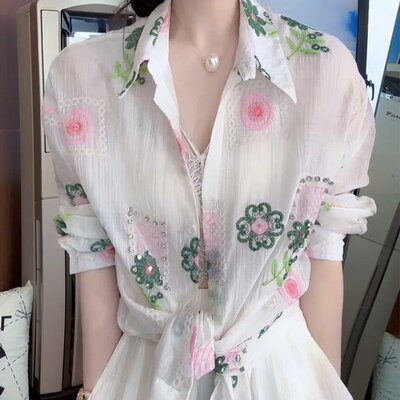 法式刺绣碎花衬衫女士2026春季新款高级独特漂亮气质薄款开衫上衣