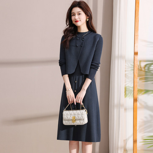 针织连衣裙春季套装中长款毛衣裙