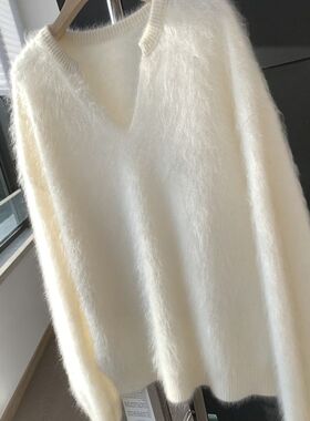 YILIA高级感白色水貂绒V领毛衣女秋冬加厚慵懒风内搭针织衫上衣