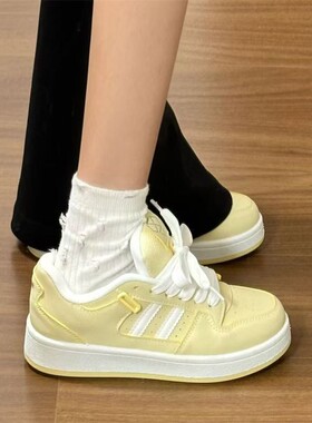 青岛福客来女鞋源头工厂小众焦糖黄配色大舌头面包鞋女vibe风高颜