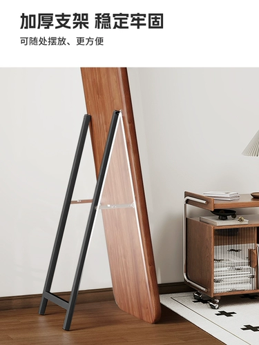 Середине -разграбленное зеркало зеркало домохозяйственное зеркало зеркало сетка красное инопланетное зеркало Стена Стена с высоким содержанием зеркала