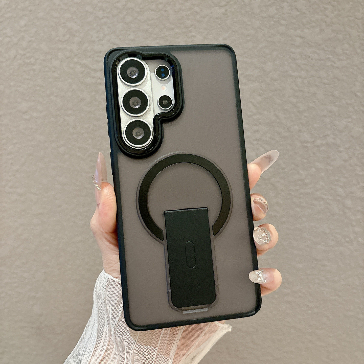 创意桌面支架手机壳适用三星S26 Ultra磁吸保护套三星S25/S24/S23磨砂肤感S26PLUS撞色带支架S25FE高级感硬壳