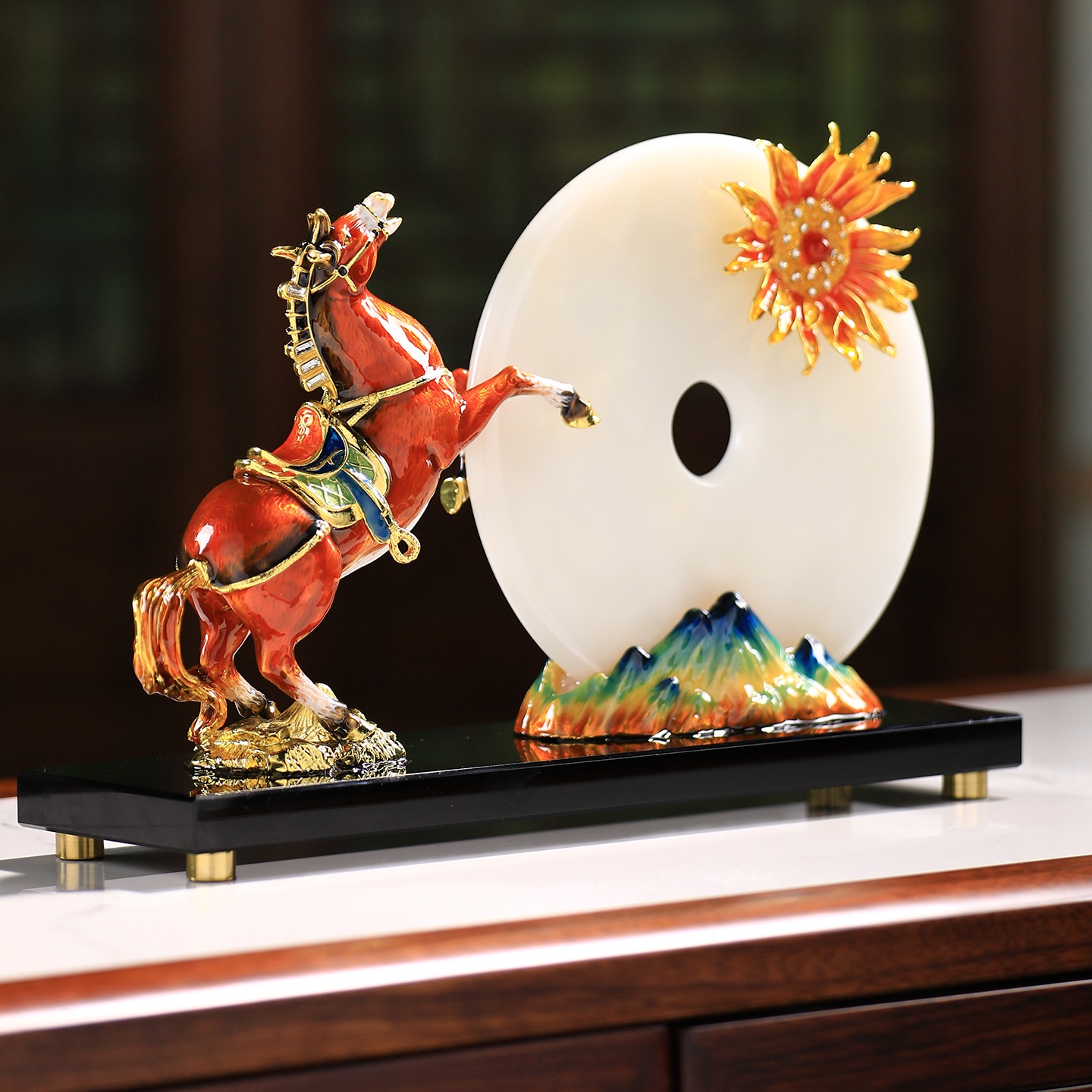 玄关桌面摆件客厅轻奢高档2025新款酒柜办公室装饰开业礼物工艺品